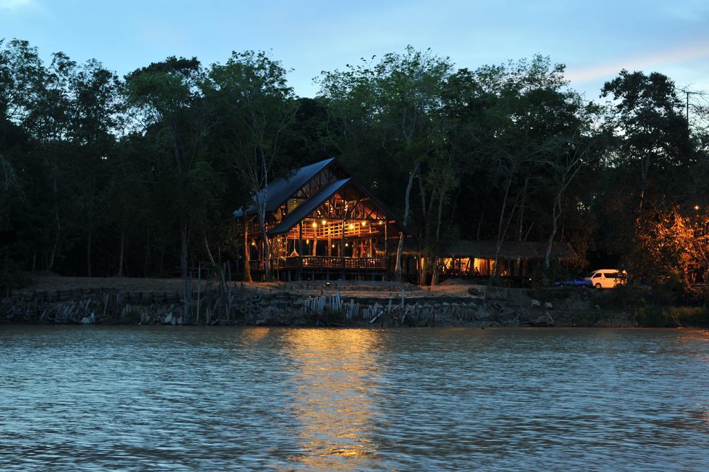 Borneo Natural Sukau Bilit Resort Dış mekan fotoğraf